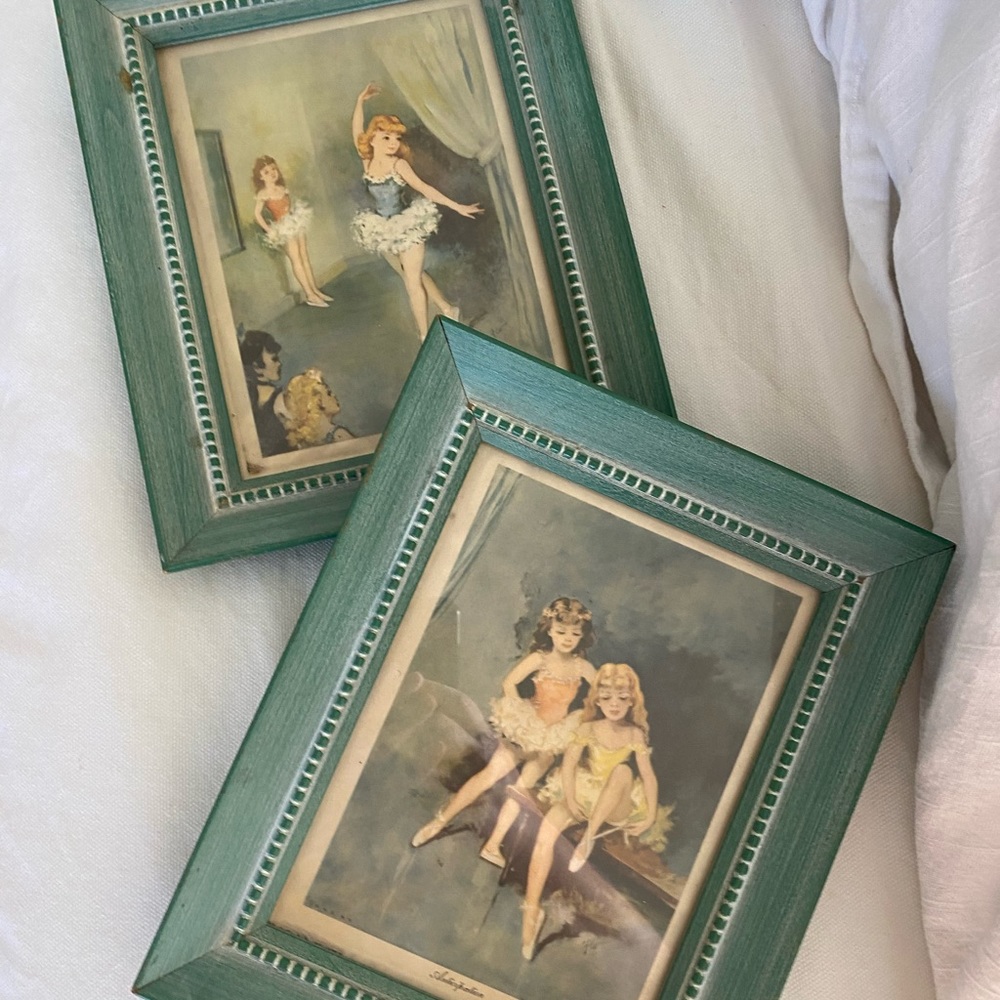 Vintage set of 2 framed prints of ballerina dancers. About 10 inches tall
